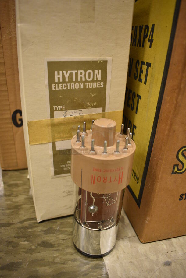 ALL ONE MONEY! Lot of 6 Various Units Including Electron Tubes! (Midtown 2: Room 105) - Image 2 of 9
