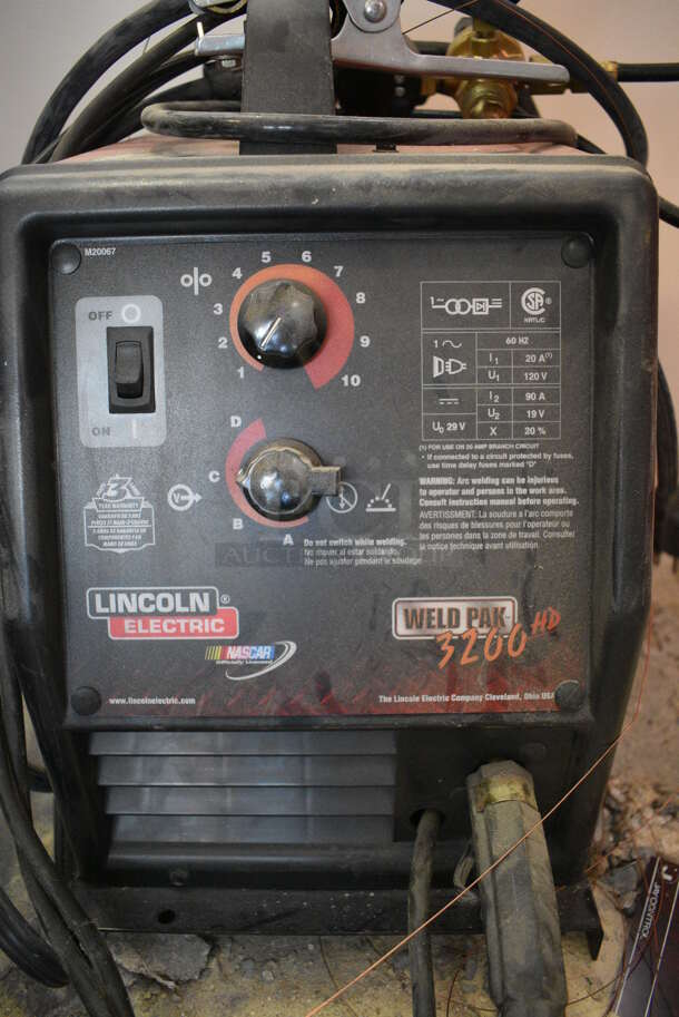 Lincoln Electric Weld Pak 3200 HD Metal Commercial Welder. 10x17x13. (Midtown 1: Room 122) - Image 2 of 7