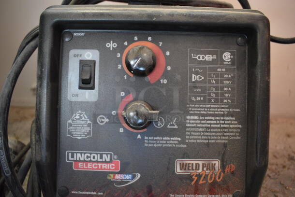 Lincoln Electric Weld Pak 3200 HD Metal Commercial Welder. 10x17x13. (Midtown 1: Room 122) - Image 3 of 7