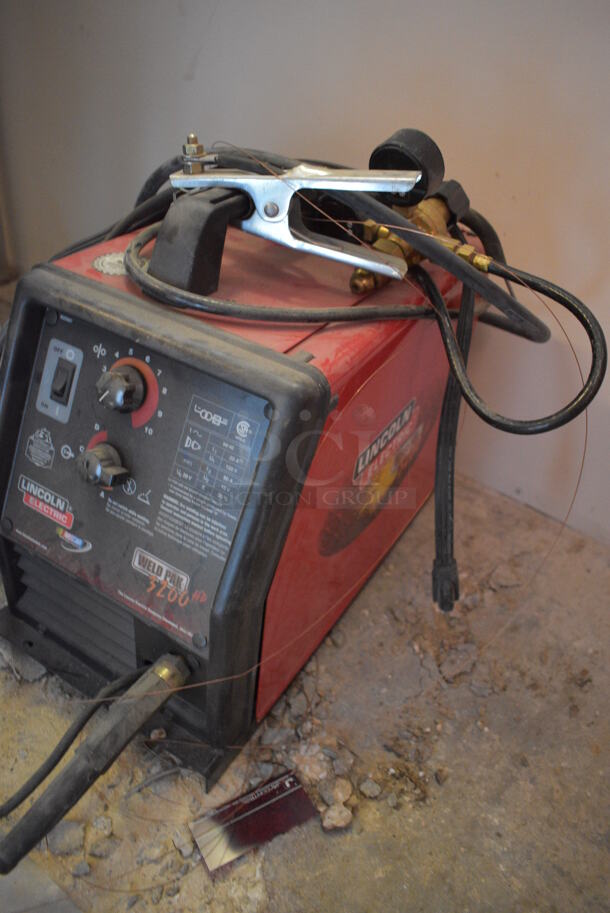 Lincoln Electric Weld Pak 3200 HD Metal Commercial Welder. 10x17x13. (Midtown 1: Room 122) - Image 4 of 7