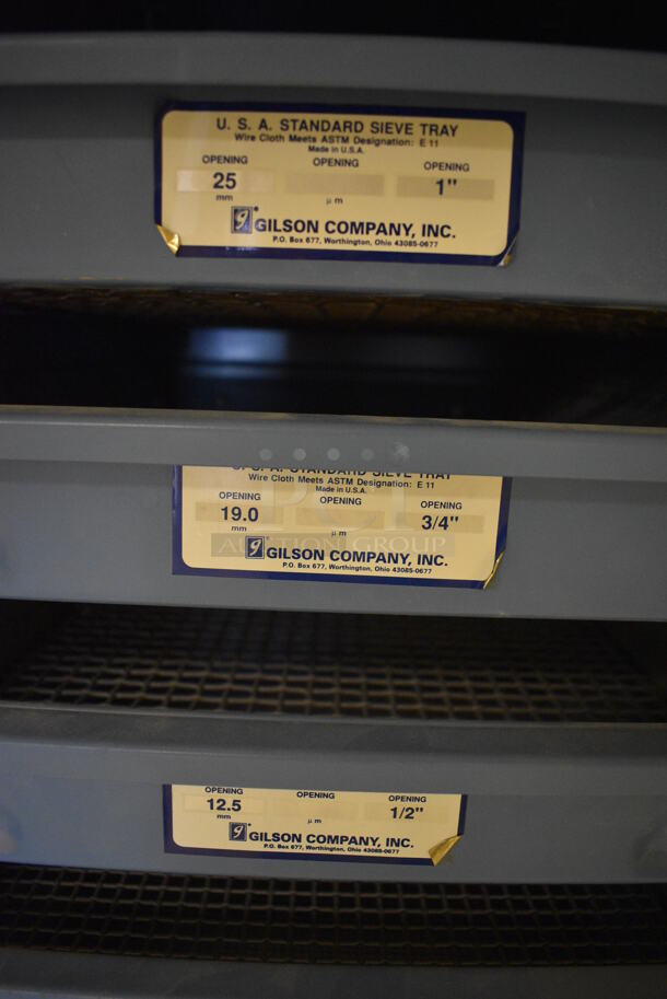 Gilson Model TM-3 Blue Metal Test Master Testing Screen Machine. 26.5x31.5x43. (Midtown 2: Hallway) - Image 9 of 11