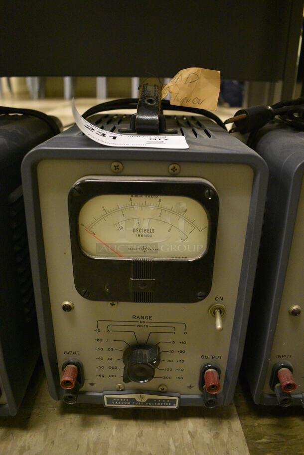 2 General Radio Model 400D Metal Vacuum Tube Voltmeter. 7x11x11. 2 Times Your Bid! (Midtown 2: Room 105) - Image 2 of 5