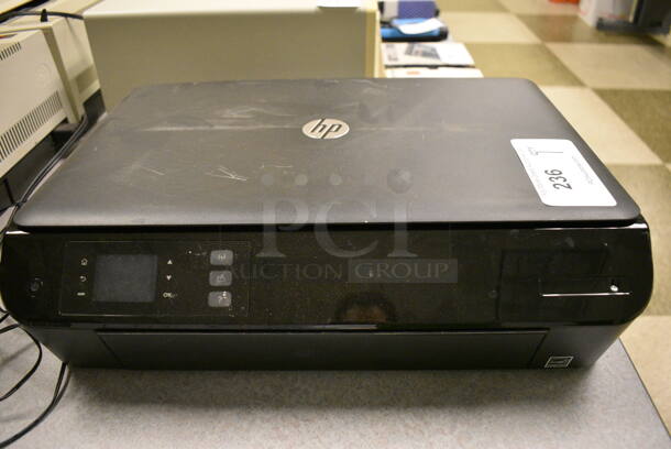 HP Countertop Printer Scanner Copier Machine. 17.5x13x5. (Midtown 2: Room 105)
