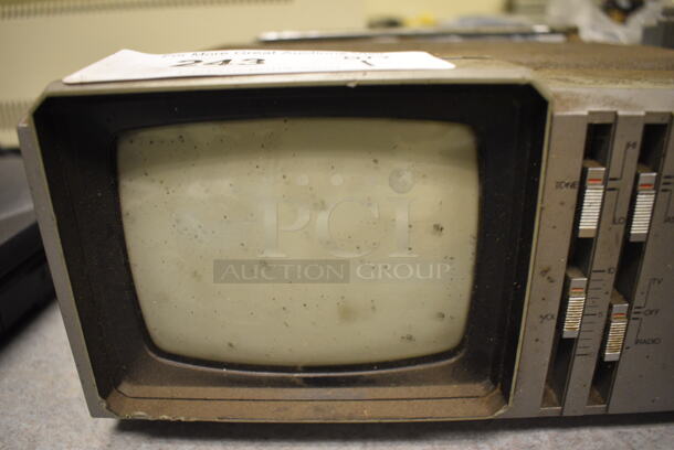 Emerson FM/AM/PSB-WB Receiver Television. 11.5x11x5. (Midtown 2: Room 105) - Image 3 of 6