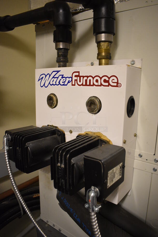 Comfort-Cure Model HRV024B1C01ART Metal Water Furnace. 208/230 Volts, 1 Phase. 32x24x51. Unit Will Be Unhooked and Removed Before Pick Up Day. (Midtown 2: Room 130) - Image 3 of 7