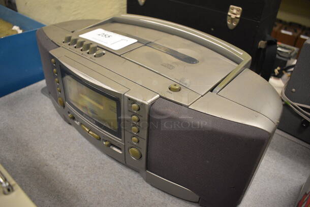 Fisher Cassette CD Player. 18.5x9.5x6. (Midtown 2: Room 105) - Image 4 of 4
