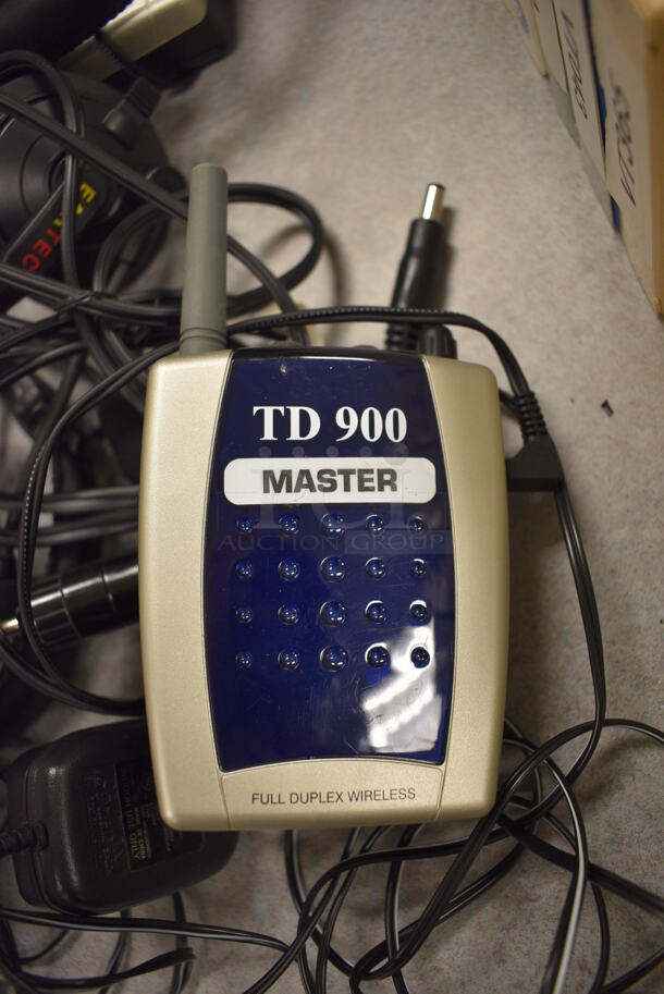 4 Master Model TD900 Full Duplex Wireless Remote Transceivers. 3x1.5x5.5. 4 Times Your Bid! (Midtown 2: Room 105) - Image 2 of 4