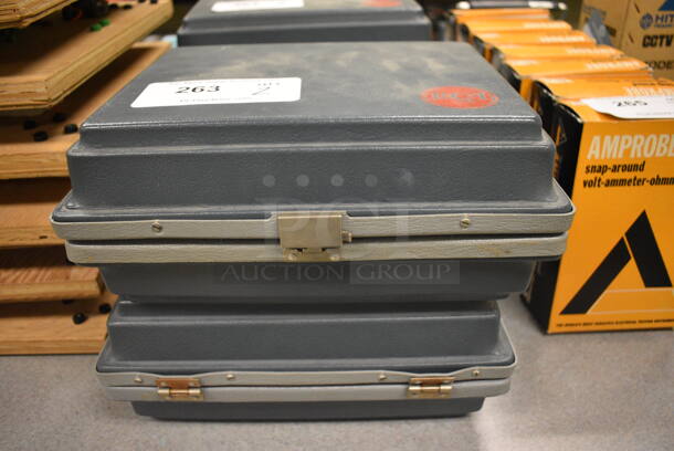 2 Superheterodyne Receivers in Hard Case. 12.5x9x5. 2 Times Your Bid! (Midtown 2: Room 105) - Image 6 of 6
