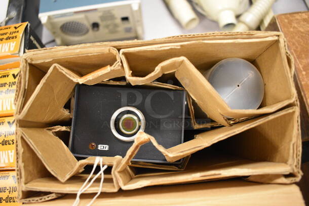 BRAND NEW IN BOX! Hitachi Model HV-62 CCTV Camera. (Midtown 2: Room 105) - Image 3 of 4