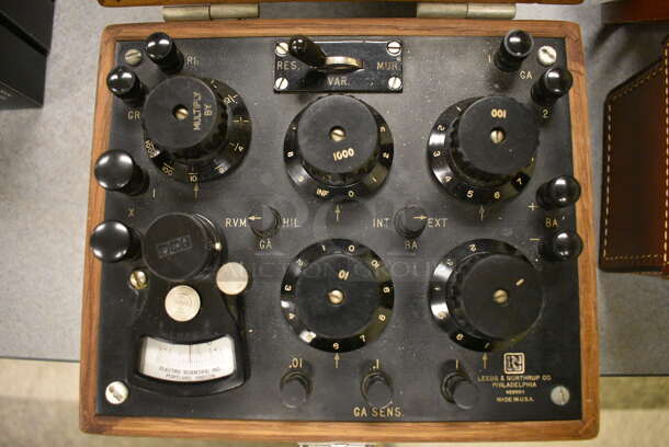 Leeds & Northrup Test Set Board in Wood Pattern Case. 9x7.5x6. (Midtown 2: Room 105) - Image 5 of 7