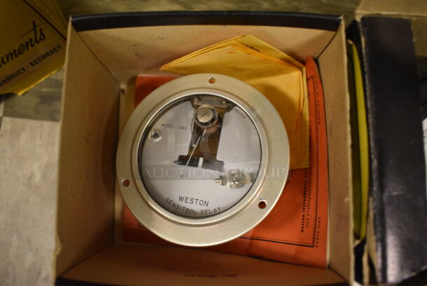 2 IN ORIGINAL BOX! Units; Microamperes Reader and Weston Sensitrol Relay. 3.5x3.5x2. 2 Times Your Bid! (Midtown 2: Room 105) - Image 2 of 4