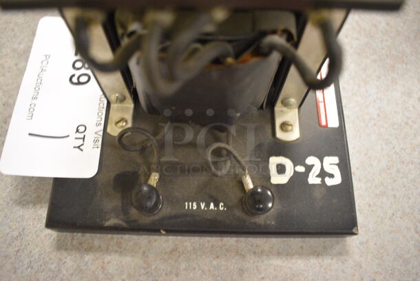 The Welch Metal Unit. 115 Volts, 1 Phase. 6x6x5. (Midtown 2: Room 105) - Image 3 of 5