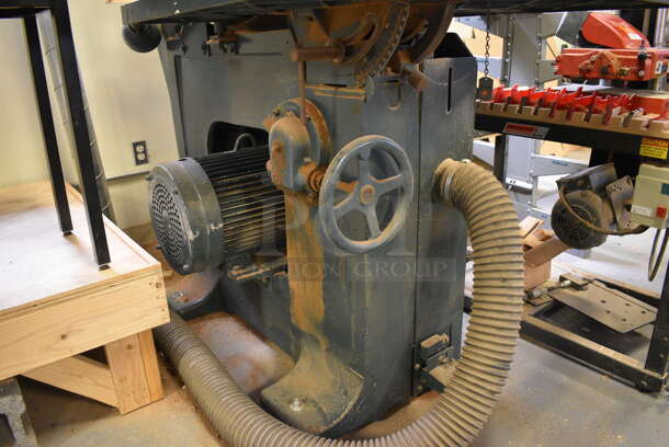 AWESOME! Oliver Model 2416-LH Metal Commercial Floor Style Band Saw. BUYER MUST REMOVE - Winning bidder must schedule a pick up appointment between 5/3/21 - 5/7/21 to pick up this item and work with PCI to complete the necessary COVID approval process. 64x36x96. (Midtown 2: Room 130) - Image 7 of 11