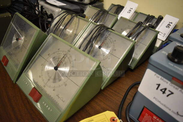 4 AW Haydon Model K15140 Metal Stop Clocks. 6x5.5x5. 4 Times Your Bid! (Midtown 2: Room 105) - Image 2 of 5