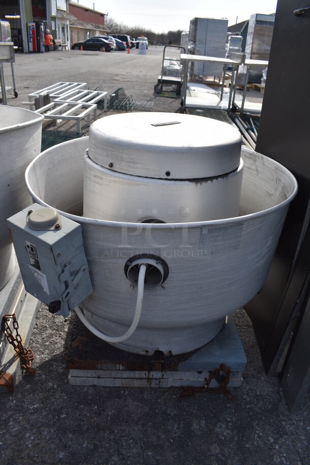 Penn Ventilation Model FX13BHFT Metal Commercial Rooftop Mushroom Exhaust Fan. 408 Volts, 3 Phase. 36x36x36