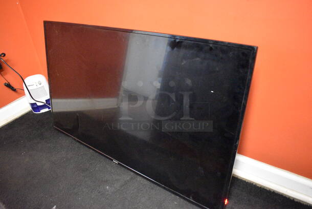 2017 Philips Model BDL4330QL 43" Television. Does Not Come w/ Power Cord. 100-240 Volts, 1 Phase. Buyer Must Pick Up - We Will Not Ship This Item. Tested and Working! - Image 4 of 9