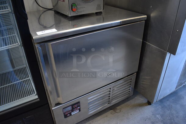 GREAT! Piper Products Servolift Eastern Model RCM051S Stainless Steel Commercial Floor Style Single Door Undercounter Blast Chiller w/ Probe. 208 Volts, 1 Phase. 31x27.5x35 - Image 3 of 7