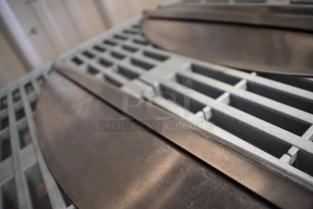 Stainless Steel Rocking Dough Cutter. 20.5x1x4 - Image 3 of 3