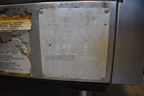 GREAT! Vulcan Stainless Steel Commercial Countertop Natural Gas Powered 4 Burner Range. 24x30x16 - Image 7 of 8