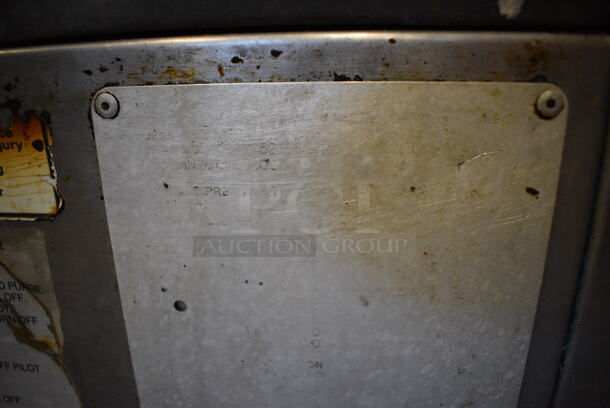 GREAT! Vulcan Stainless Steel Commercial Countertop Natural Gas Powered 4 Burner Range. 24x30x16 - Image 8 of 8