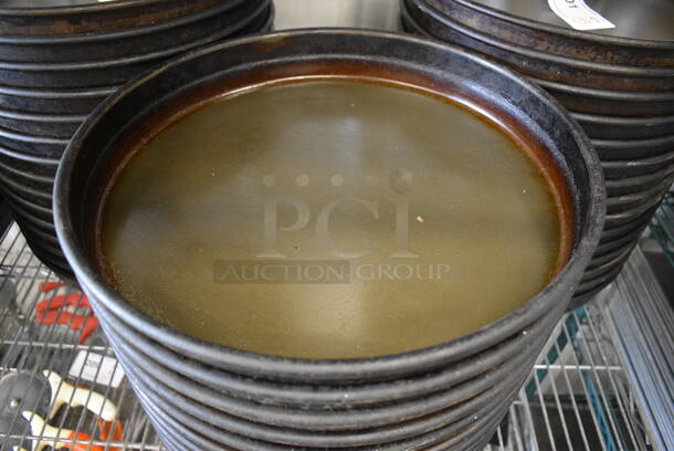15 Metal Round Baking Pans. 15x15x2. 15 Times Your Bid! - Image 3 of 6