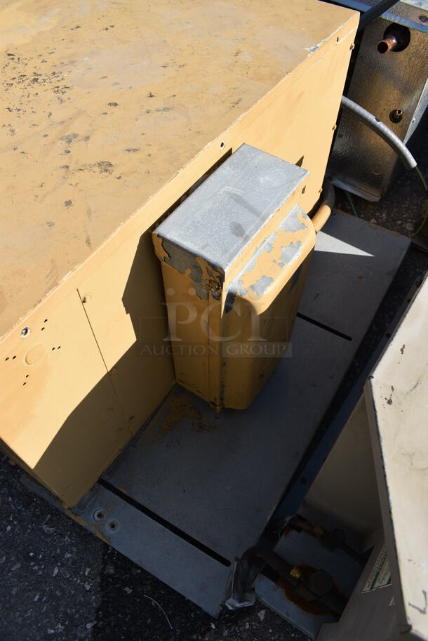 Metal Commercial Compressor for Walk In. 208-230 Volts, 3 Phase. 59x30x18 - Image 5 of 6
