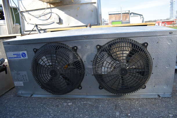 Russell Model AE26-60B-D Metal Commercial Condenser for Walk In. 230 Volts, 1 Phase. 42x14x16 - Image 2 of 4
