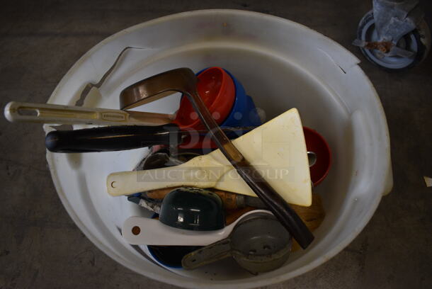 ALL ONE MONEY! Lot of Various Items Including Poly Straining Scoops in Poly Bin!