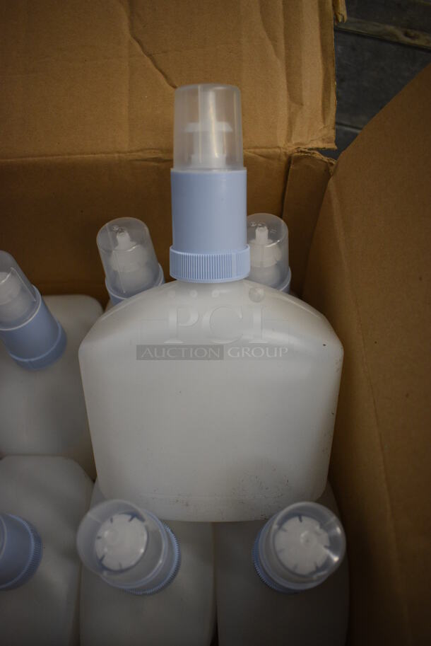 ALL ONE MONEY! Lot of 10 Poly Ecolab Refillable Bottles! 5.5x3x9.5 - Image 2 of 4
