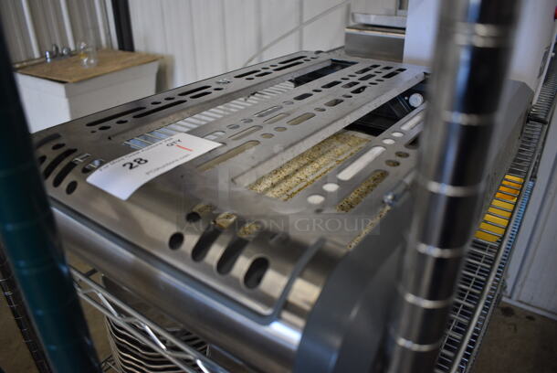 Edge Metal Bug Zapper. 22x15x5 - Image 4 of 5