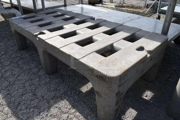 Gray Poly Dunnage Rack. 48x22x12 - Image 2 of 2