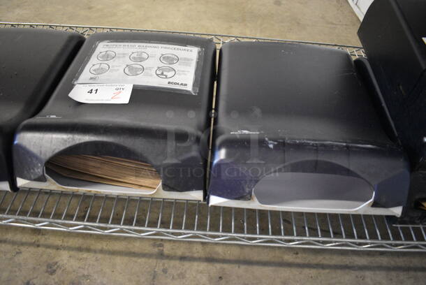 2 Cascades Poly Wall Mount Paper Towel Dispensers. 12x6x17. 2 Times Your Bid! - Image 2 of 3