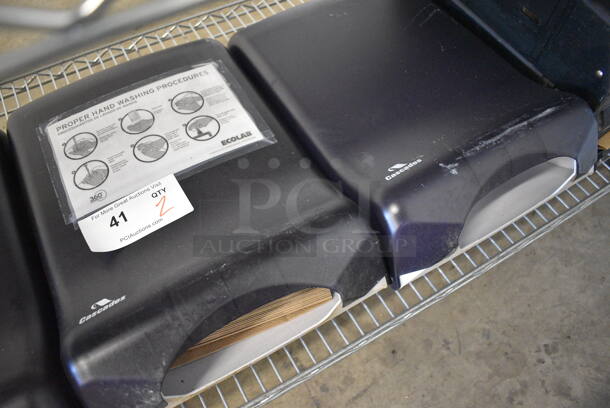 2 Cascades Poly Wall Mount Paper Towel Dispensers. 12x6x17. 2 Times Your Bid! - Image 3 of 3