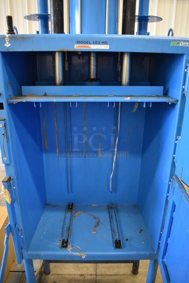 Mil-tek 102HD Blue Metal Commercial Floor Style Baler. 30x22x89 - Image 4 of 10