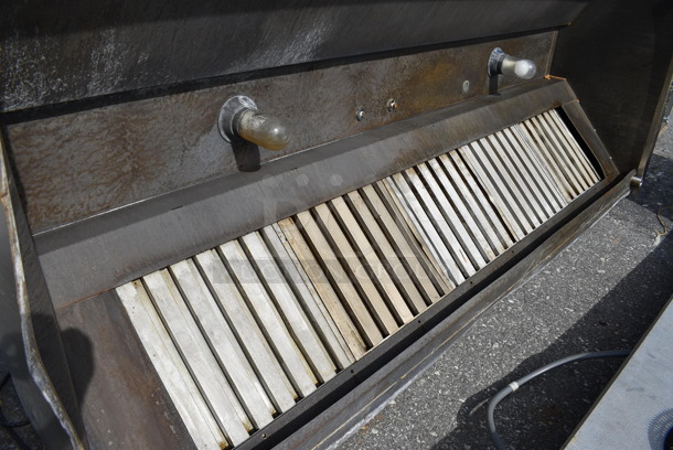 AWESOME! 9' Stainless Steel Commercial SELF CONTAINED Grease Hood w/ Filters. 126x31x55 - Image 3 of 8