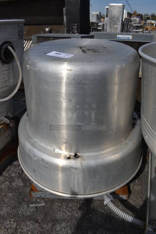 Penn Ventilation Model DX11B Metal Commercial Rooftop Mushroom Exhaust Fan. 110 Volts, 1 Phase. 24x24x29