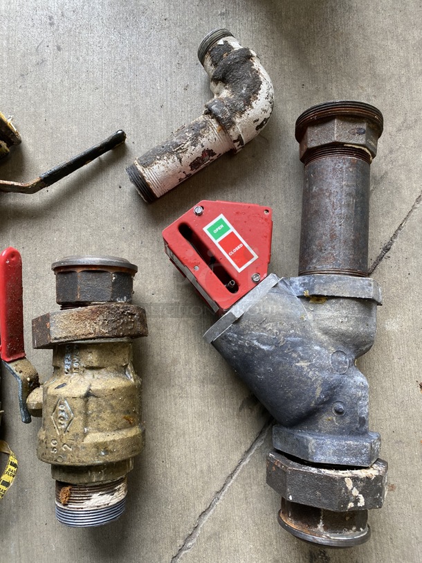 ALL ONE MONEY! Lot of Various Metal Pieces Including Gas Hose Connectors! - Image 3 of 4