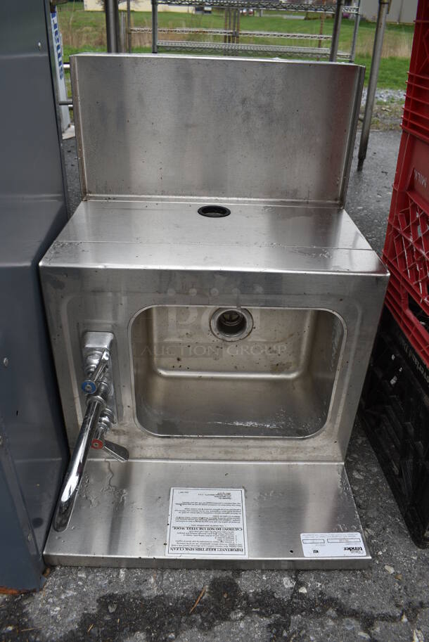 Glastender Stainless Steel Commercial Single Bay Sink w/ Front Shelf. Missing 1 Leg. 18x24x36