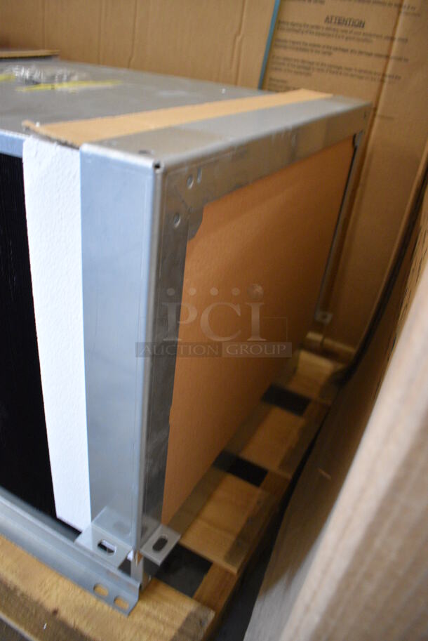 BRAND NEW! Hoshizaki Model SRC-10H Metal Commercial Remote Condenser for Ice Head. 208-230 Volts, 1 Phase. 31x25x20 - Image 4 of 9