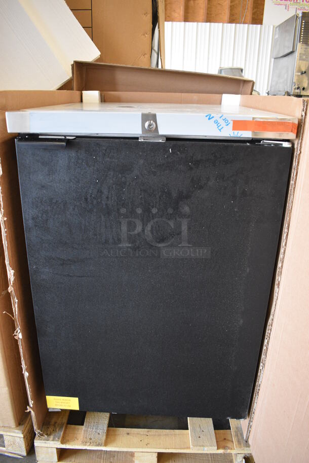 BRAND NEW! 2019 Micro Matic Model MDD 23 E Stainless Steel Commercial Direct Draw Kegerator. 220 Volts, 1 Phase. 25x28x37 - Image 2 of 10