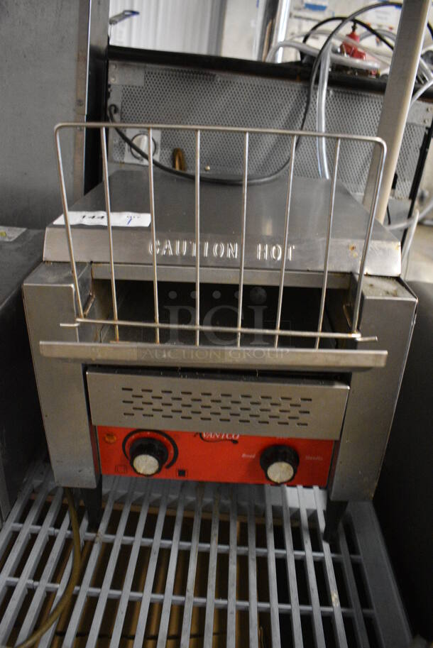 NICE! Avantco Stainless Steel Commercial Countertop Conveyor Toaster Oven. 14.5x17x16. Tested and Working!
