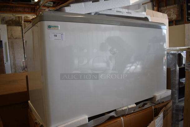 BRAND NEW! Excellence Model HB-14HCD Metal Commercial Chest Freezer Merchandiser w/ 2 Sliding Lids. Comes w/ Canopy Installation Addition! Stock Picture Used As Gallery. 110-120 Volts, 1 Phase. 51x27x30. Tested and Working! - Image 10 of 12