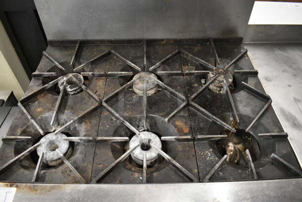 WOW! Southbend Stainless Steel Commercial Natural Gas Powered 6 Burner Range w/ Lower Convection Oven and Overshelf on Commercial Casters. For Parts. 36.5x33x60 - Image 3 of 7