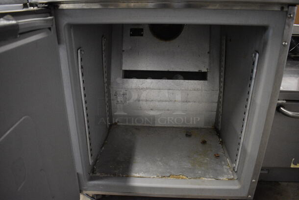 NICE! Randell Model 9404-7M Stainless Steel Commercial Single Door Undercounter Cooler on Commercial Casters. 115 Volts, 1 Phase. 27x30x33.5. Tested and Working! - Image 4 of 5