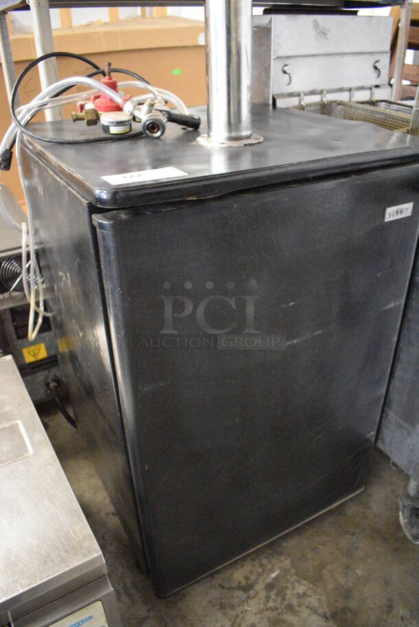 NICE! Summit Commercial Direct Draw Kegerator w/ Beer Tower, 2 Handles and Coupler on Commercial Casters. 24x24x62. Tested and Working! - Image 5 of 6