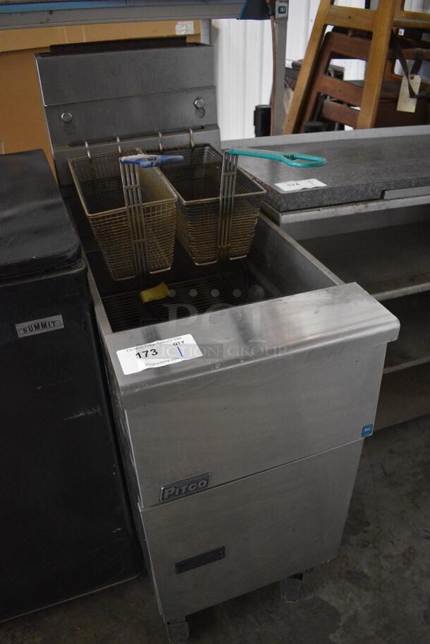 WOW! Pitco Frialator Model SG14 Stainless Steel Commercial Propane Gas Powered Deep Fat Fryer w/ 2 Metal Fry Baskets on Commercial Casters. 110,000 BTU. 15.5x34x46 - Image 3 of 6