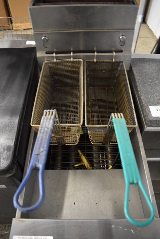 WOW! Pitco Frialator Model SG14 Stainless Steel Commercial Propane Gas Powered Deep Fat Fryer w/ 2 Metal Fry Baskets on Commercial Casters. 110,000 BTU. 15.5x34x46 - Image 4 of 6