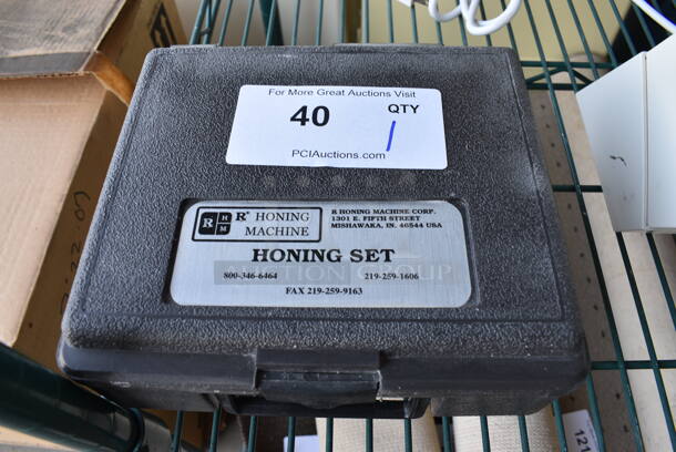 Honing Machine Honing Set in Hard Case. 8.5x8x4 - Image 4 of 4