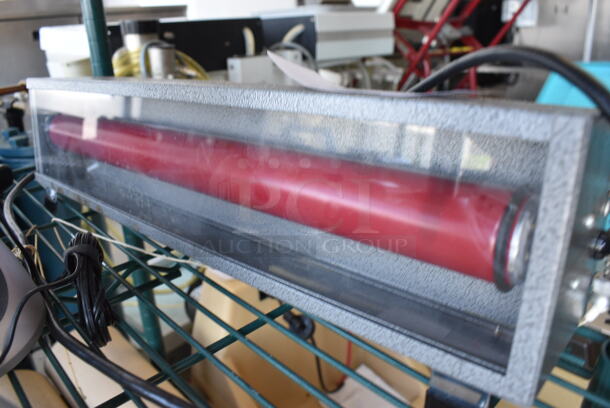 Star X-ray Model FSL15 Metal Dark Room Red Light. 120 Volts, 1 Phase. 18.5x4x4 - Image 2 of 4