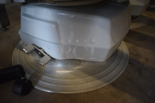 Ritter Model H3L Reclining Green Dentist Chair. 115 Volts, 1 Phase. 24x52x48. Tested and Working! - Image 4 of 7